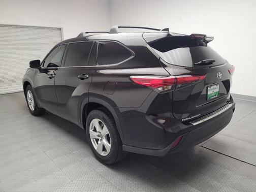 2021 Toyota Highlander LE