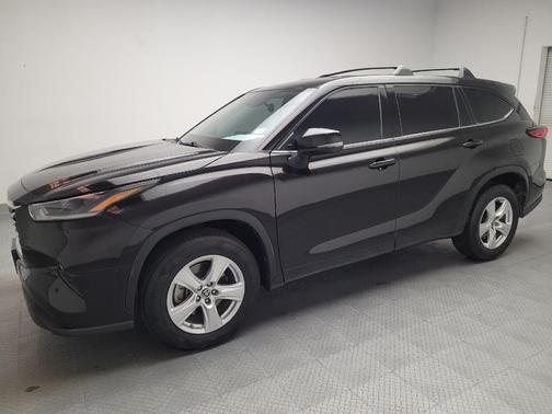 2021 Toyota Highlander LE