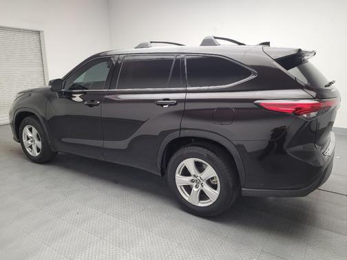 2021 Toyota Highlander LE