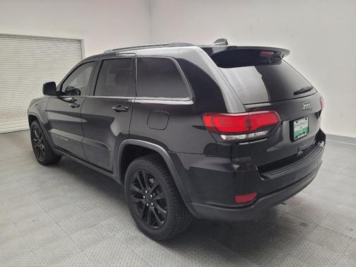 2020 Jeep Grand Cherokee Laredo
