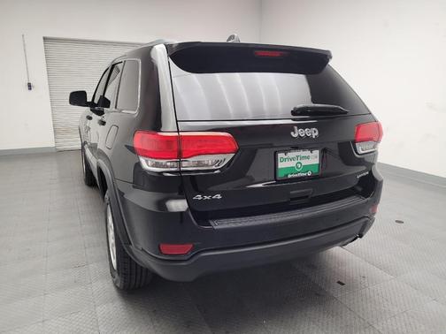 2017 Jeep Grand Cherokee Laredo