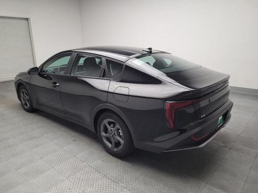 Aurora Black Pearl 2025 Kia K4 LXS