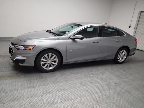 Silver 2023 Chevrolet Malibu FWD 1LT