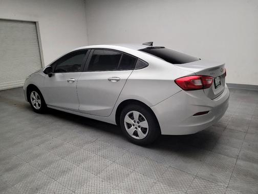 Silver Ice Metallic 2018 Chevrolet Cruze LS