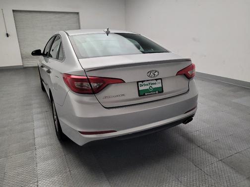 Symphony Silver 2016 Hyundai SONATA SE