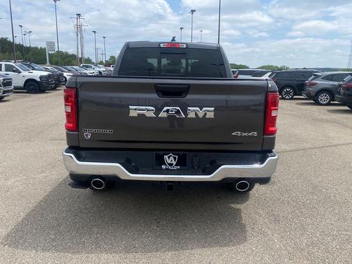 Granite Crystal Metallic Clearcoat 2026 RAM 1500 Big Horn/Lone Star