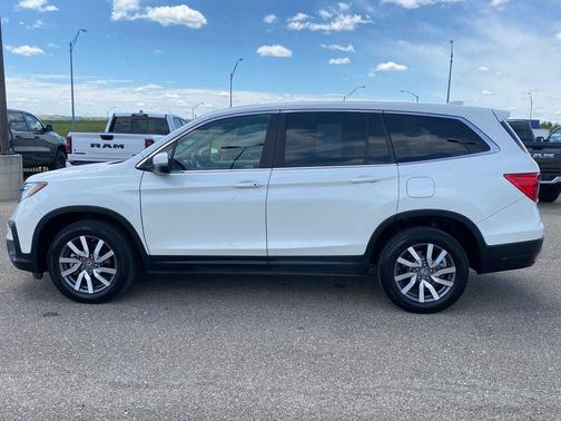 White Diamond Pearl 2019 Honda Pilot EX-L