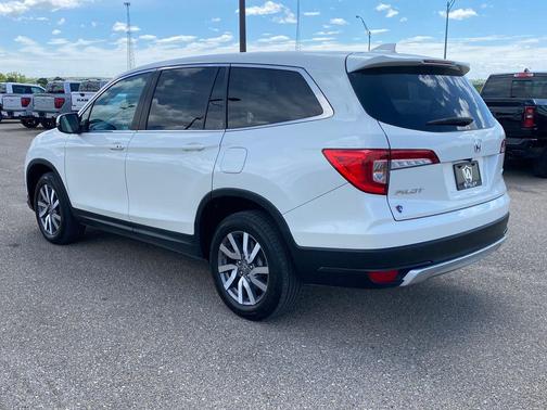 White Diamond Pearl 2019 Honda Pilot EX-L