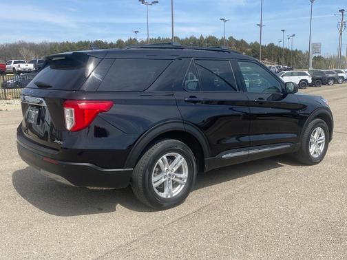 Agate Black Metallic 2023 Ford Explorer XLT