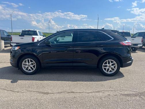 Black Metallic 2023 Ford Edge SEL