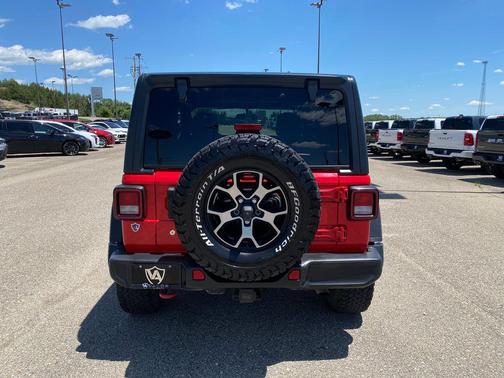 Firecracker Red Clearcoat 2018 Jeep Wrangler Rubicon