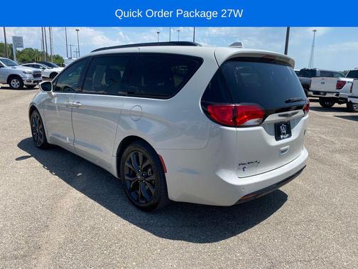 Luxury White Pearlcoat 2019 Chrysler Pacifica Touring Plus