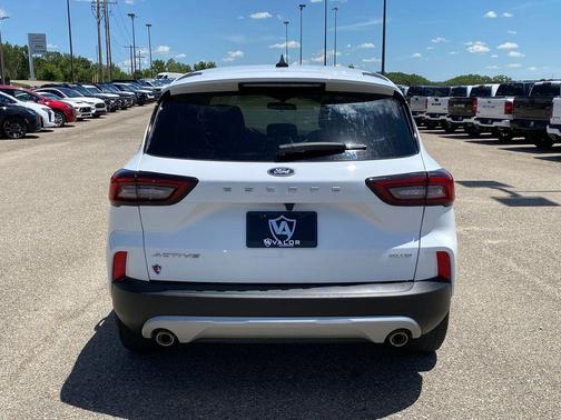 Oxford White 2025 Ford Escape Active