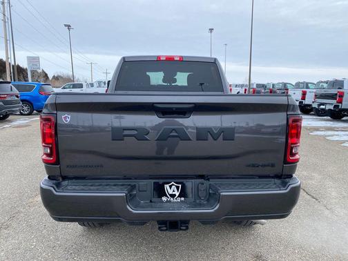Granite Crystal Metallic Clearcoat 2026 RAM 2500 Big Horn Crew Cab 4x4 6'4' Box