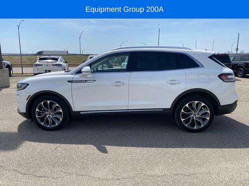 Pristine White Metallic Tri-Coat 2022 Lincoln Nautilus Reserve