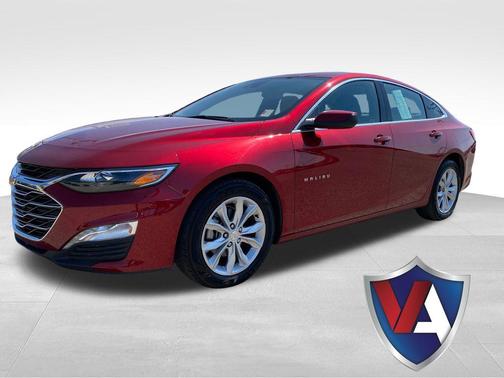 Radiant Red Tintcoat 2025 Chevrolet Malibu FWD 1LT