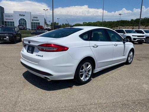 Oxford White 2018 Ford Fusion Hybrid S