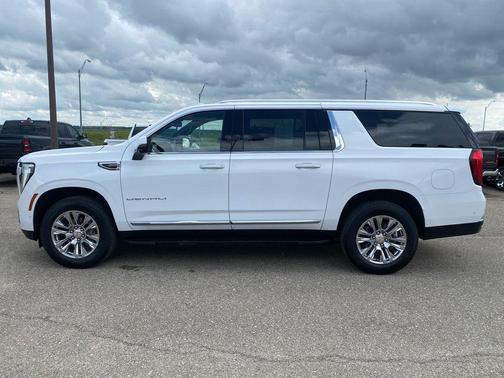 Summit White 2025 GMC Yukon XL Denali