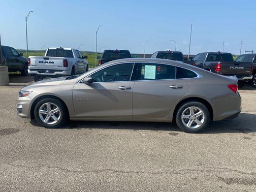 Mineral Gray Metallic 2025 Chevrolet Malibu 1LS