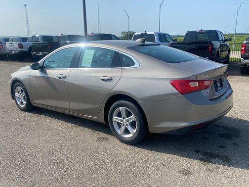 Mineral Gray Metallic 2025 Chevrolet Malibu 1LS