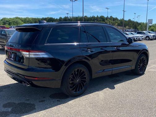 Black Metallic 2025 Lincoln Aviator Reserve AWD