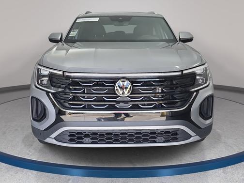 Silver Mist Metallic 2025 Volkswagen Atlas Cross Sport 2.0T SE w/ Technology