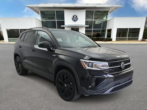 2024 Volkswagen Taos 1.5T SE Black