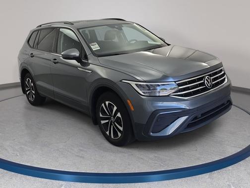 Platinum Gray Metallic 2023 Volkswagen Tiguan 2.0T S