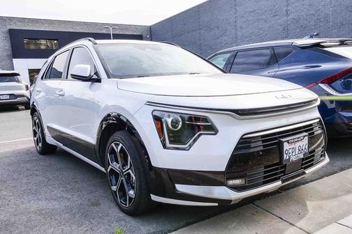 Snow White Pearl 2023 Kia Niro EX Touring