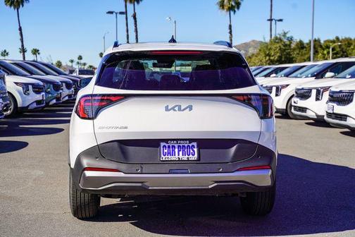 Glacial White Pearl 2026 Kia Sportage EX