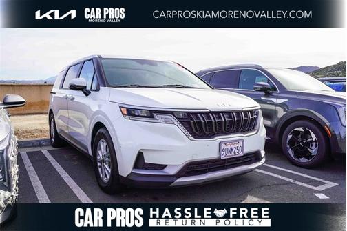 2024 Kia Carnival LX