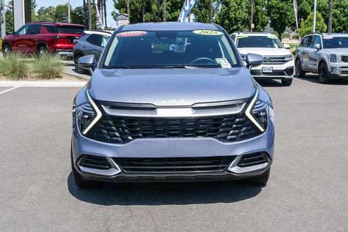 Silver 2025 Kia Sportage LX