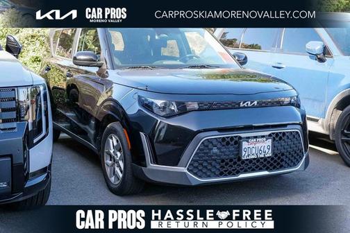Fusion Black 2023 Kia Soul LX