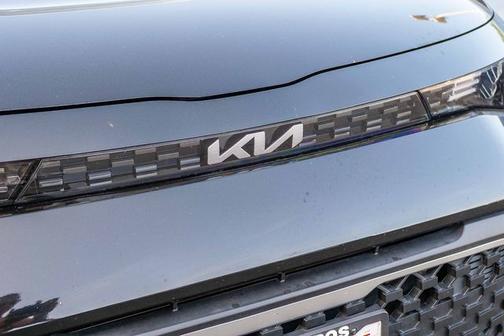 Fusion Black 2023 Kia Soul LX