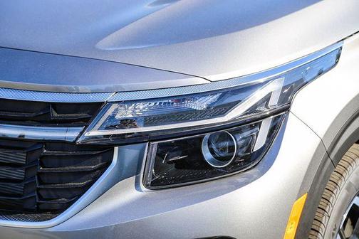 Steel Gray 2026 Kia Seltos S