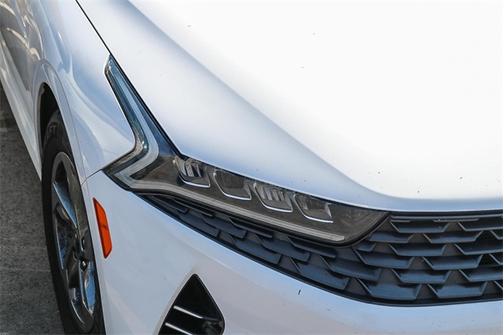 2022 Kia K5 LXS