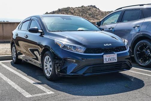 Aurora Black 2024 Kia Forte LX