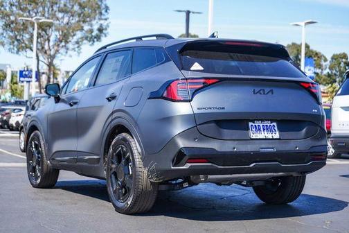 Shadow 2026 Kia Sportage Plug-In Hybrid X-Line