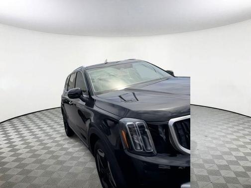 Ebony Black 2024 Kia Telluride EX