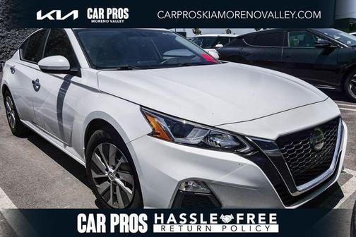 Glacier White 2019 Nissan Altima 2.5 S