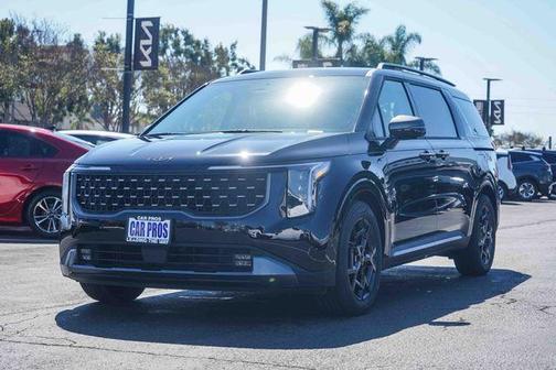 Aurora Black Pearl 2026 Kia Carnival SX