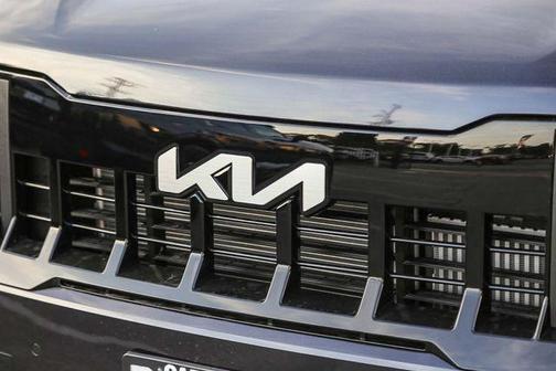 Metal 2027 Kia Telluride S