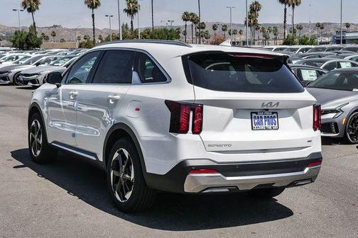Snow White Pearl 2026 Kia Sorento Hybrid EX