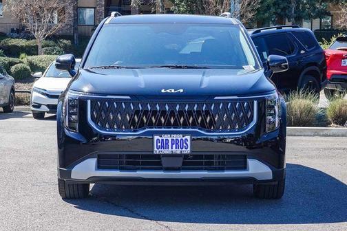 Aurora Black Pearl 2026 Kia Carnival EX