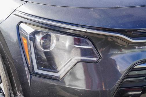 2023 Kia Niro EX Touring