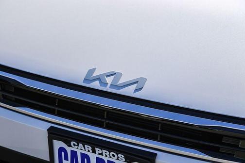 Snow White Pearl 2026 Kia K4 EX