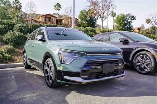2023 Kia Niro Plug-In Hybrid SX