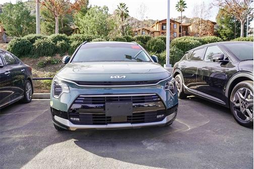 2023 Kia Niro Plug-In Hybrid SX