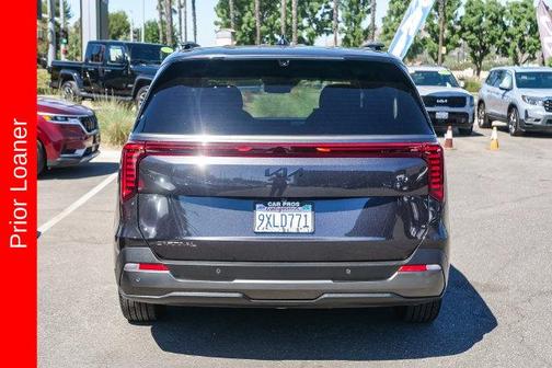 Metal 2025 Kia Carnival SX Prestige