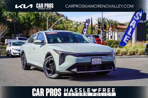 2025 Kia K4 EX